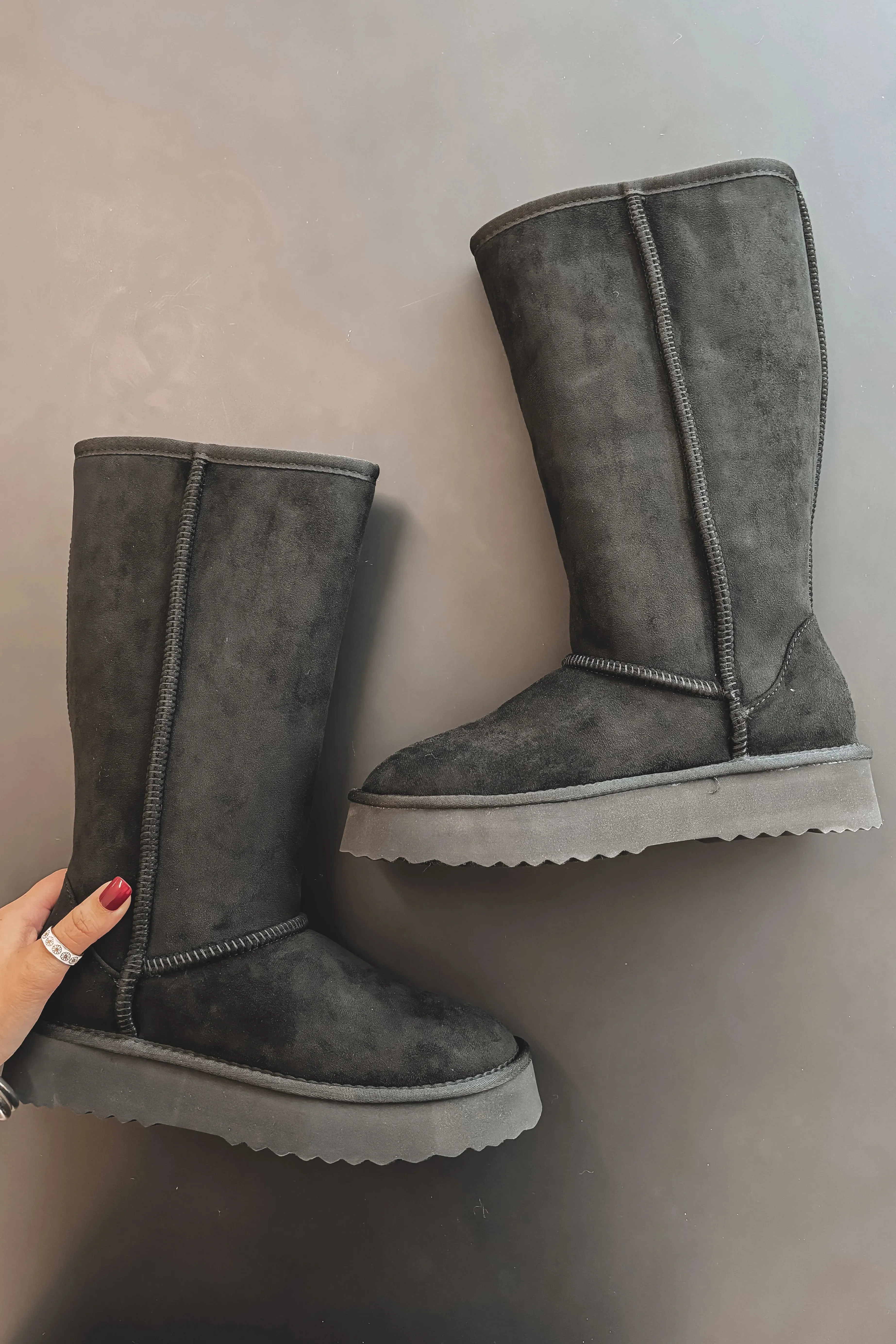 DEAL Matisse Ski Valley Knee High Fur Boots